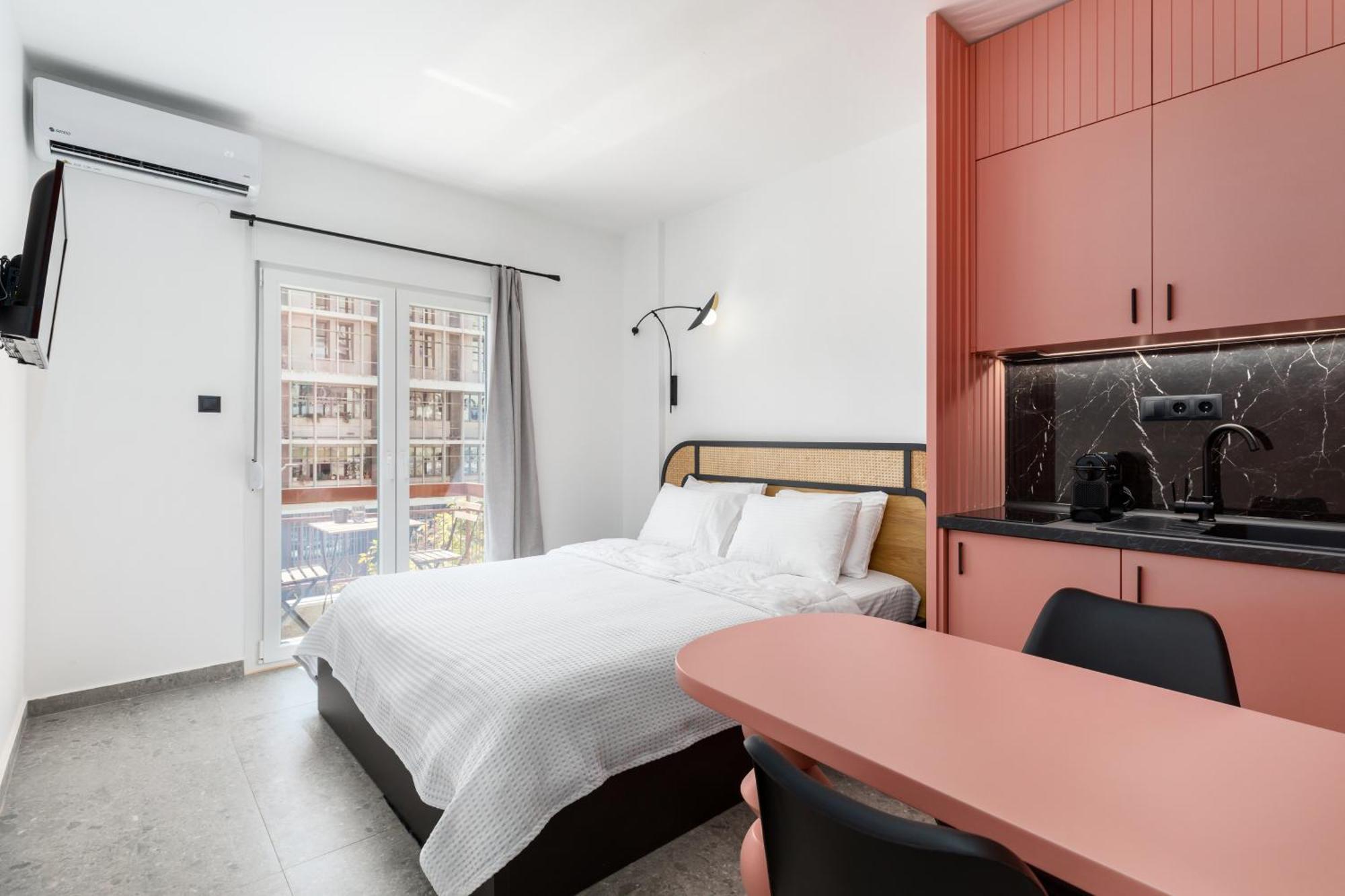 Lorian Suite By Alchemia Parking เทสซาโลนิกิ ภายนอก รูปภาพ